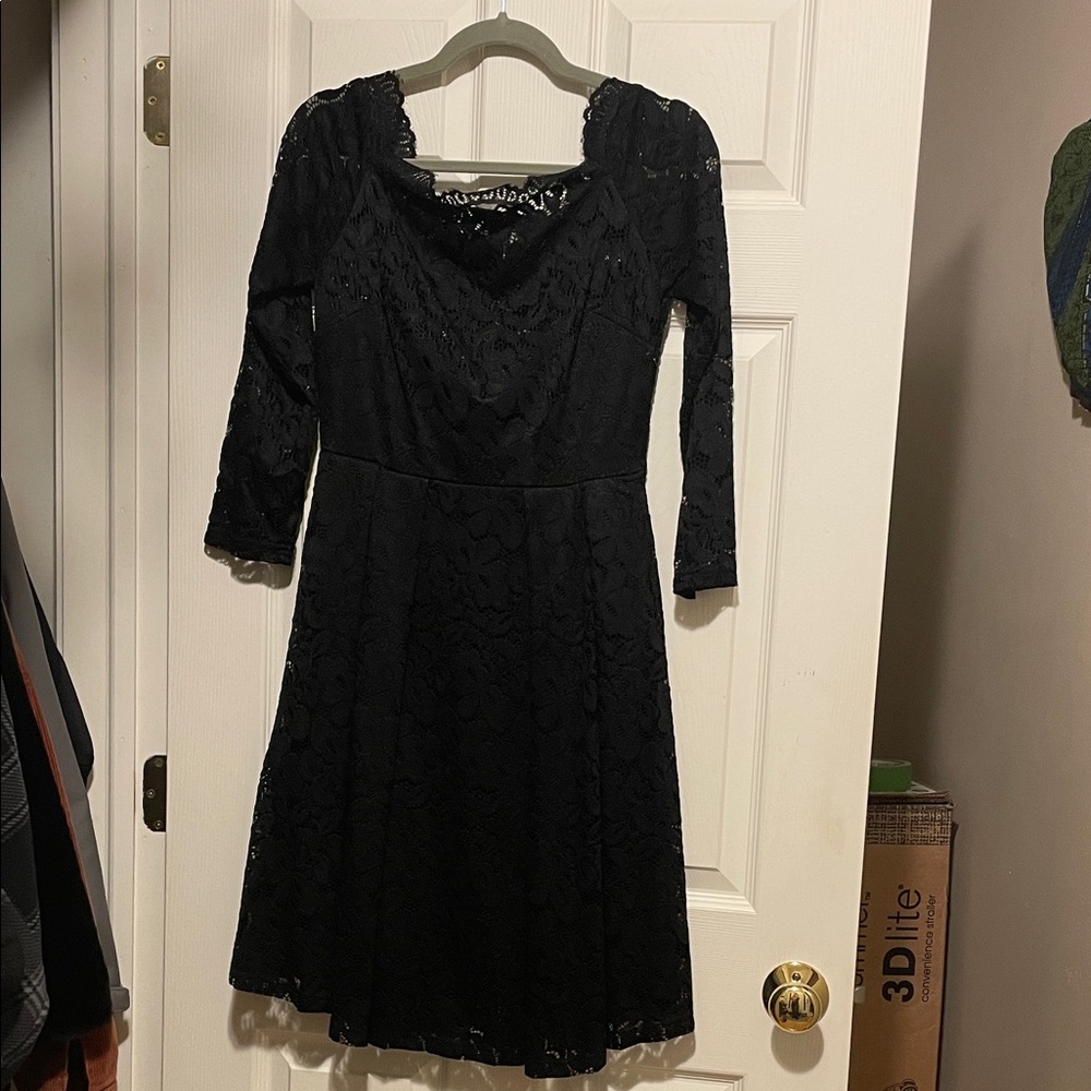 Chic Black Lace Long Sleeve Dress